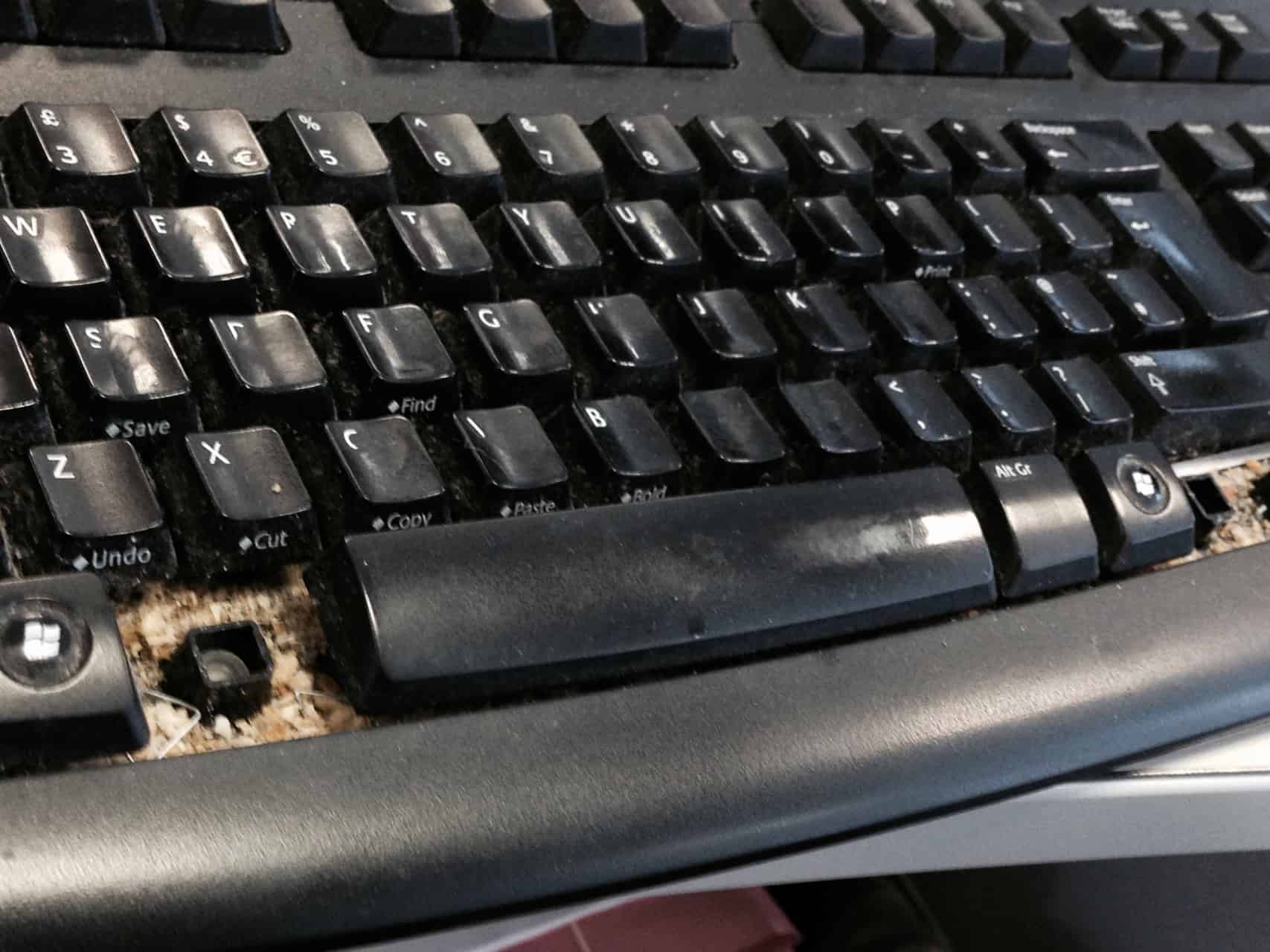 Before & After Keyboard & Telephone Cleaning Service